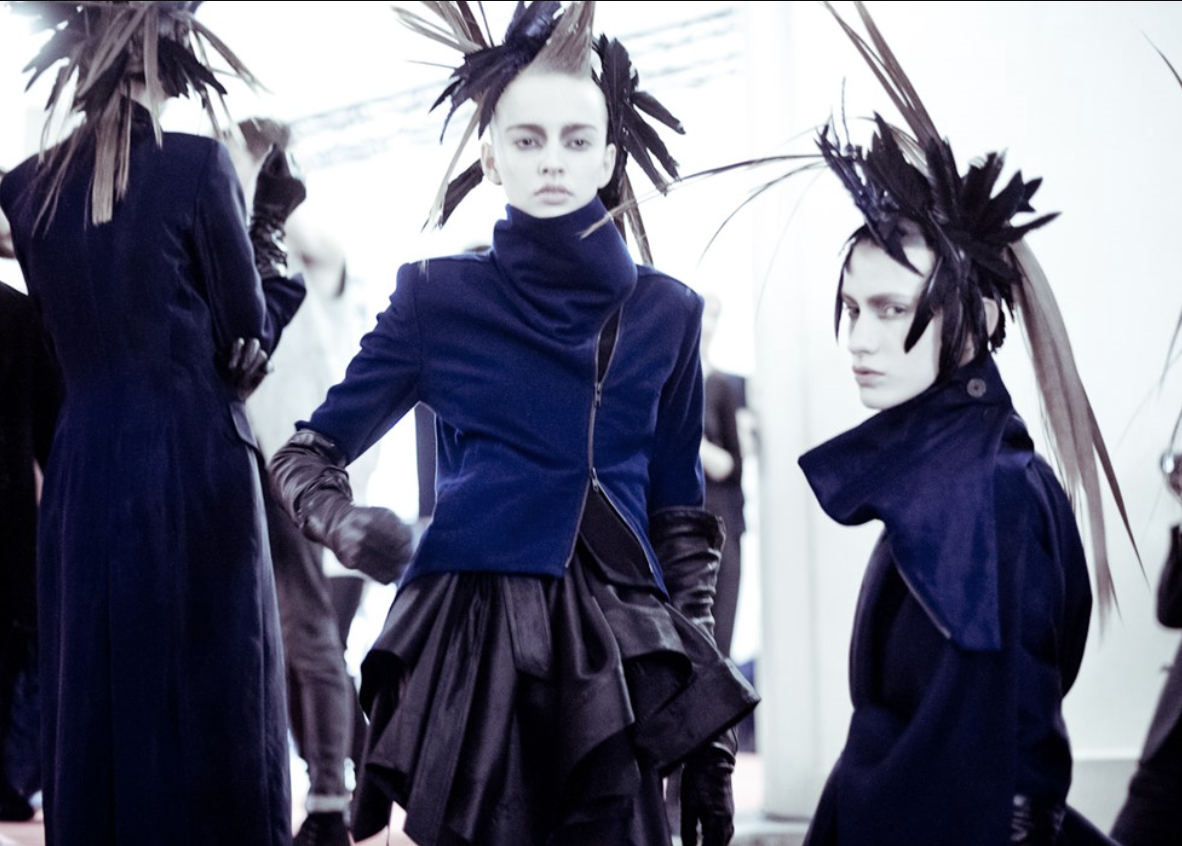 Ann Demeulemeester — from Black to Blue (Test)
